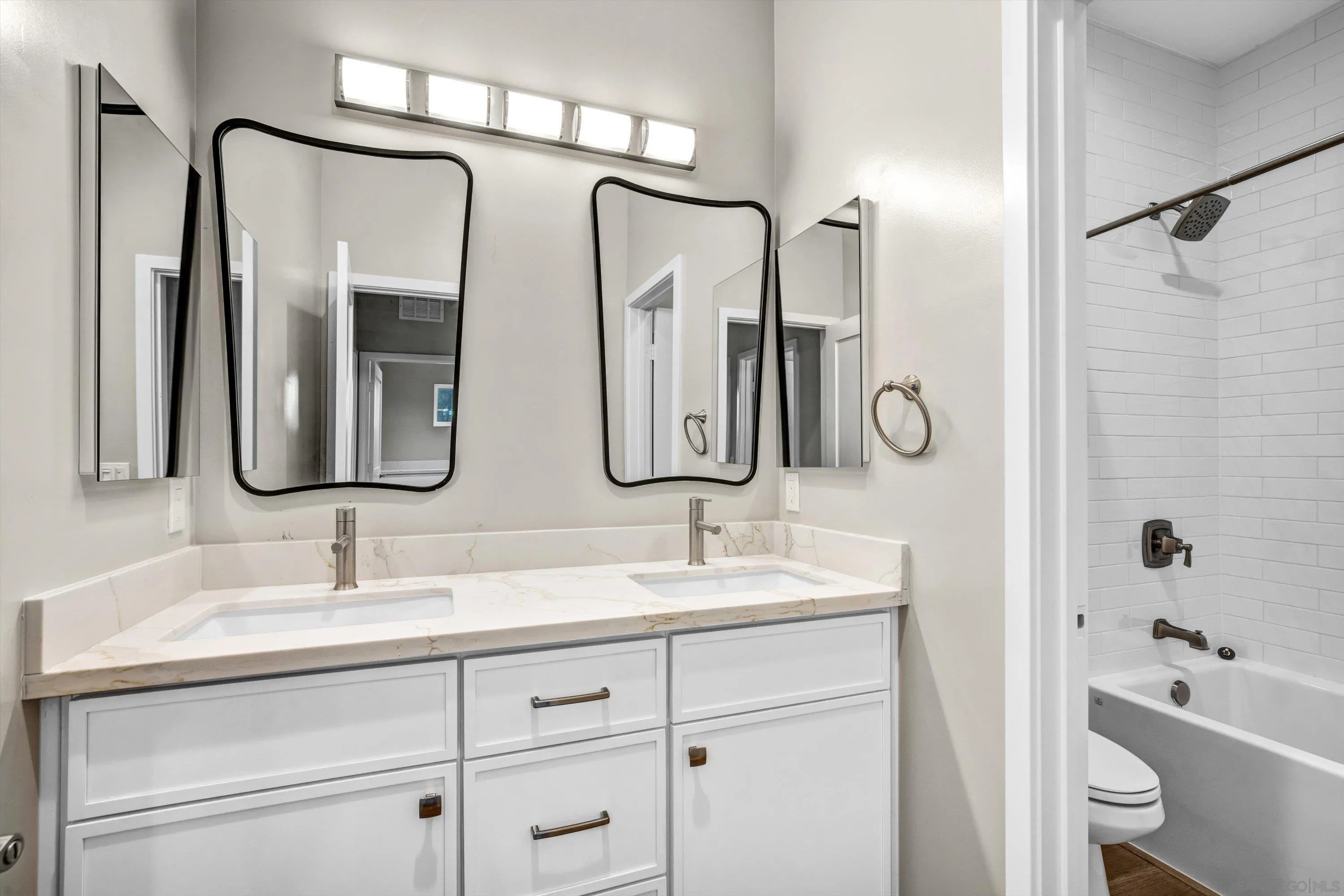 3925 Rojo Tierra Road La Mesa, CA 91941 - Photo 11 of 26