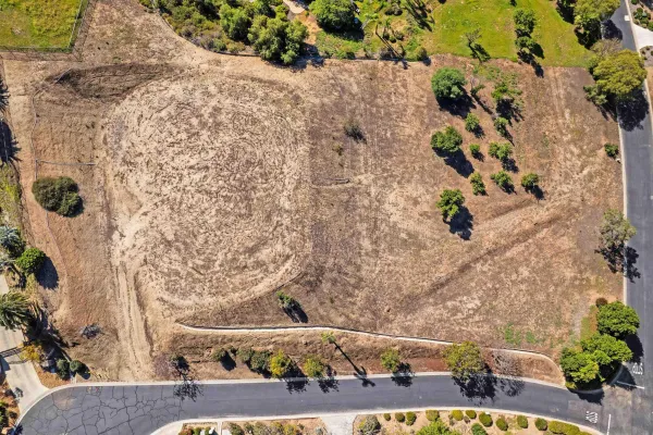 $499,000 | 1971 Candice Court, Unit 64, Fallbrook, CA 92028