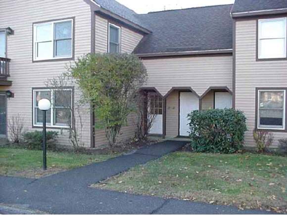 14 Farmgate Road, Unit 14 South Berwick, ME 03908 - Photo 1 of 8