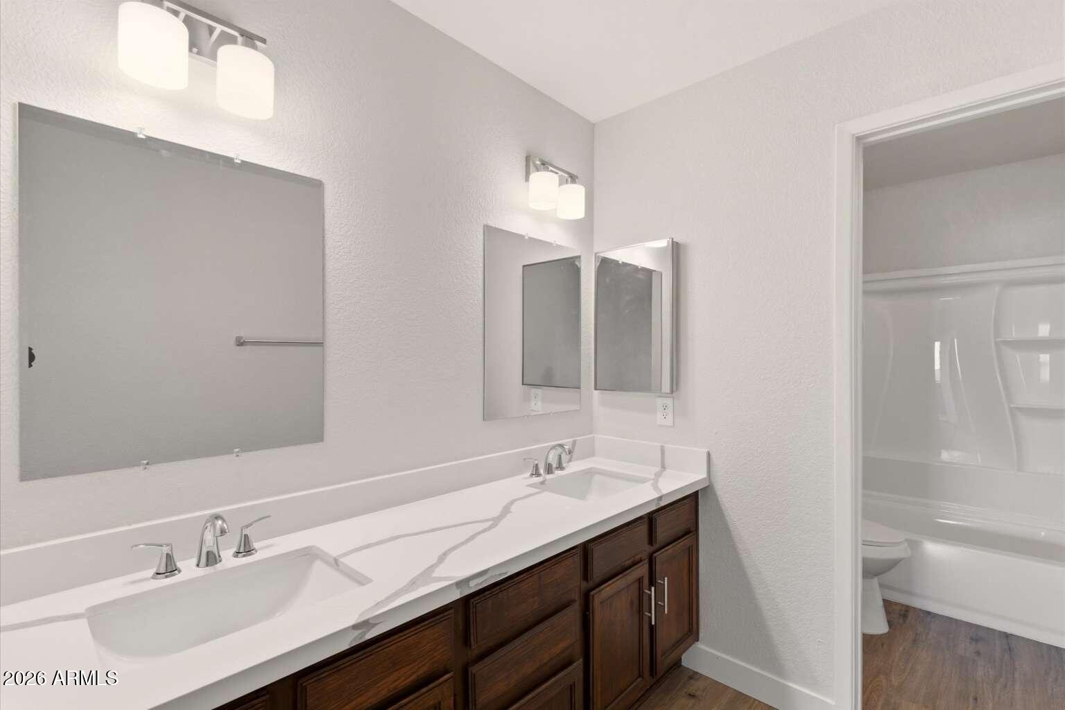 1734 East Darrel Road Phoenix, AZ 85042 - Photo 5 of 6 Royce.4