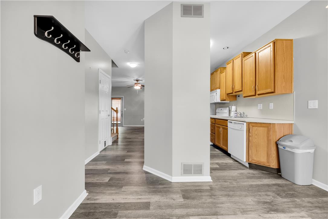 1204 Old Gate Road Northampton, PA 18067 - Photo 8 of 21 Gallery Image 8