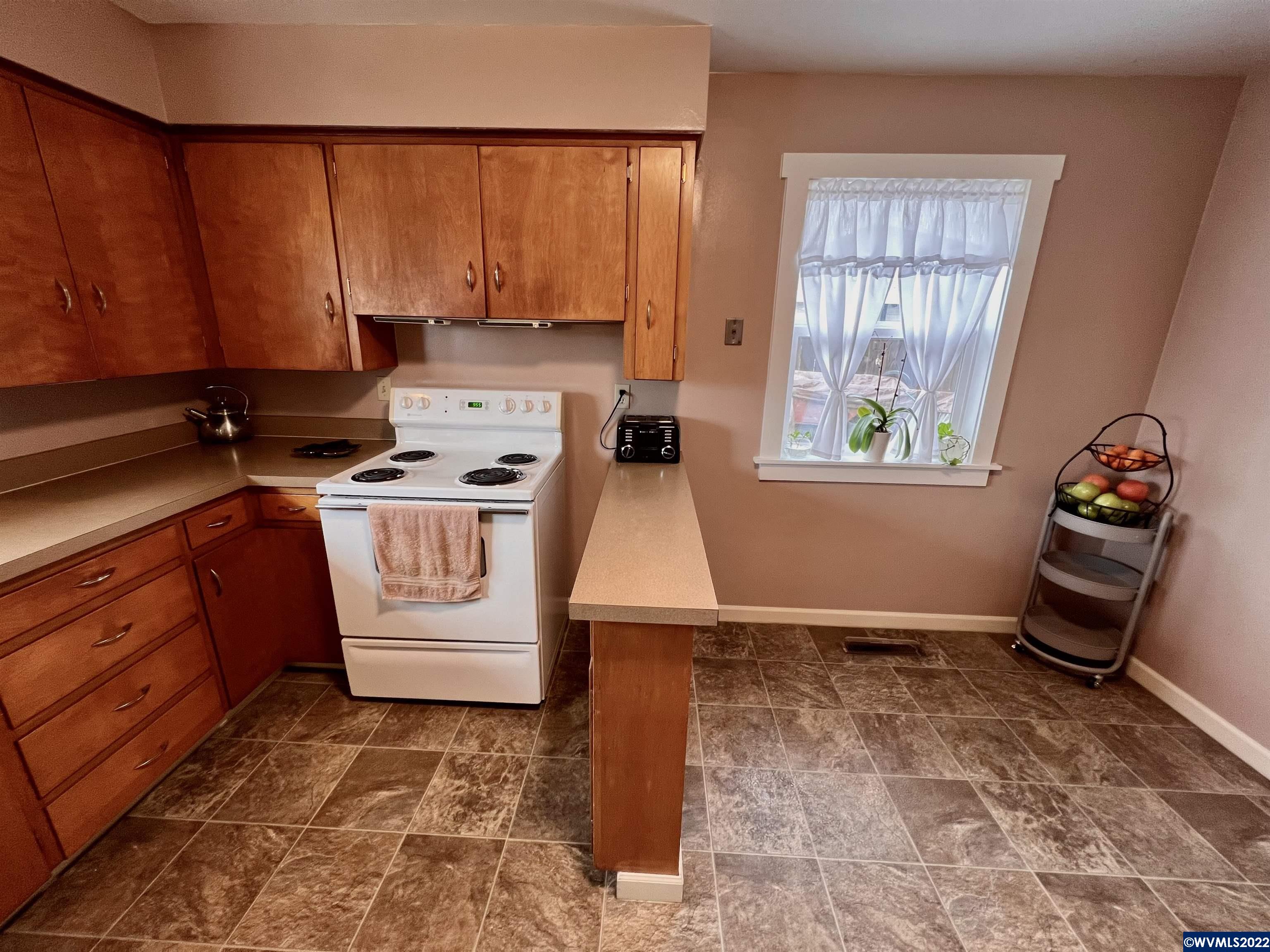 1635 Southwest Walnut Street Albany, OR 97321 - Photo 8 of 30 Gallery Image 8