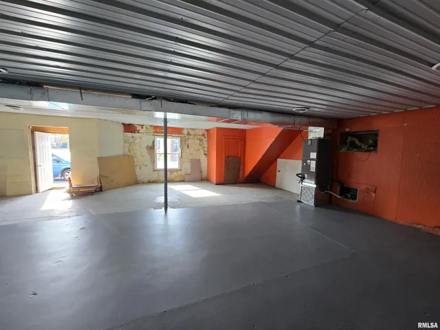 $215,000 | 102 West 3rd Street, Ina, IL 62846