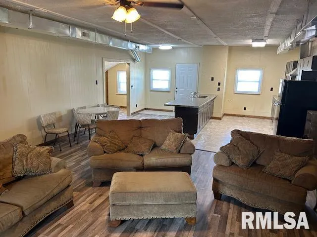 $215,000 | 102 West 3rd Street, Ina, IL 62846