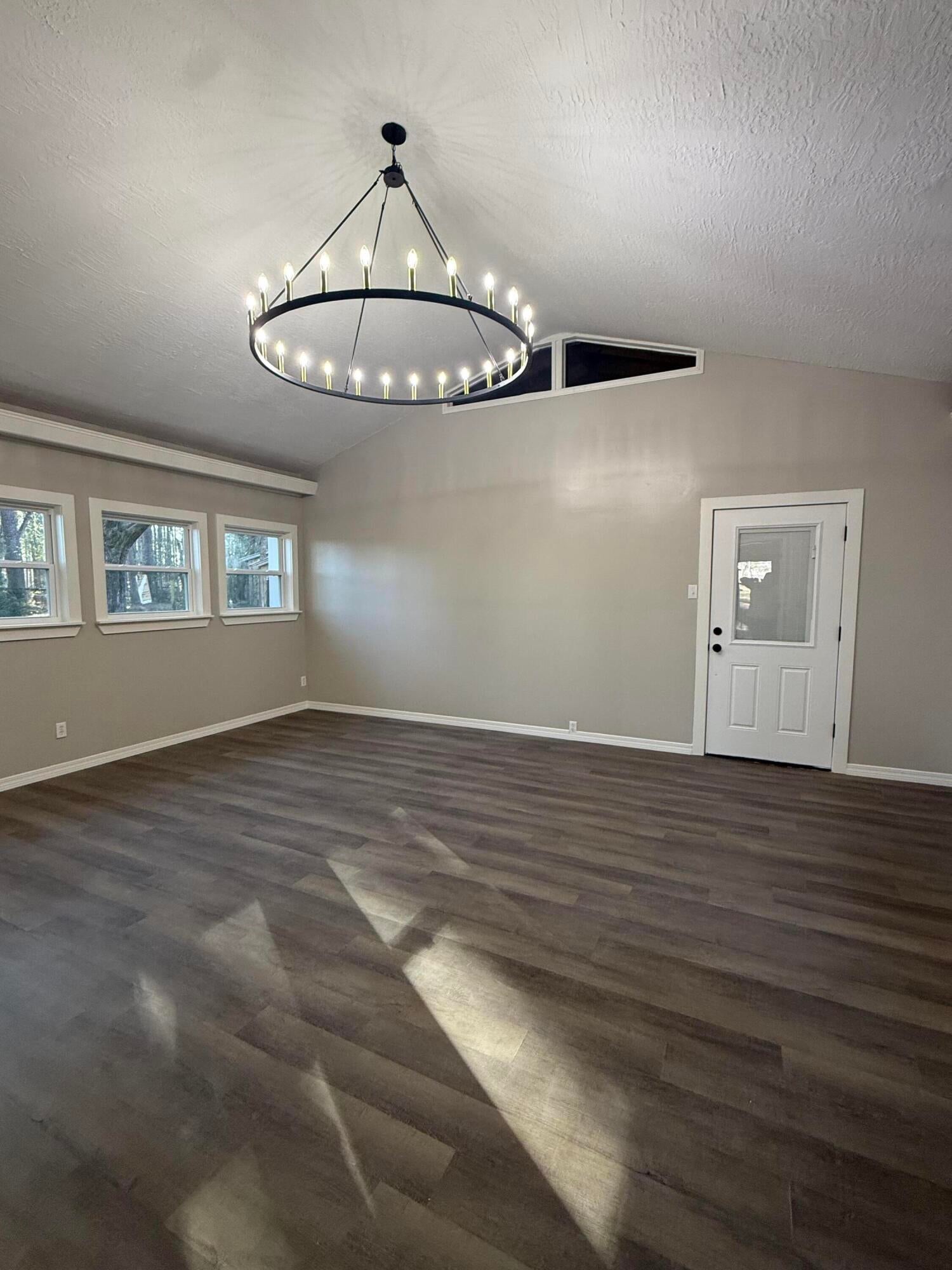 190 Armstrong Road Columbia, MS 39429 - Photo 4 of 128 Gallery Image 4