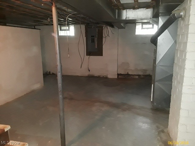 9299 Howland Springs Road Southeast Warren, OH 44484 - Photo 20 of 27 Gallery Image 20
