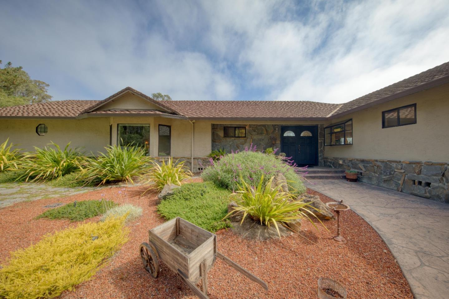 1130 Larkin Valley Road Watsonville, CA 95076 - Photo 12 of 48 Gallery Image 12