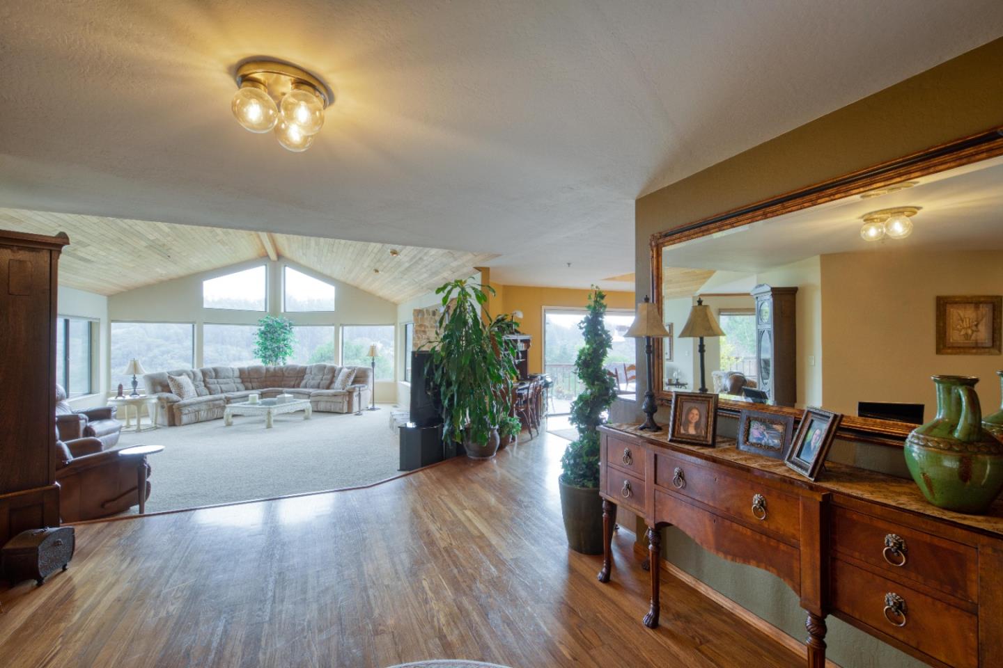 1130 Larkin Valley Road Watsonville, CA 95076 - Photo 16 of 48 Gallery Image 16
