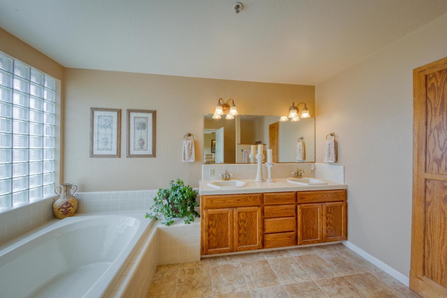 1130 Larkin Valley Road Watsonville, CA 95076 - Photo 36 of 48 Gallery Image 36