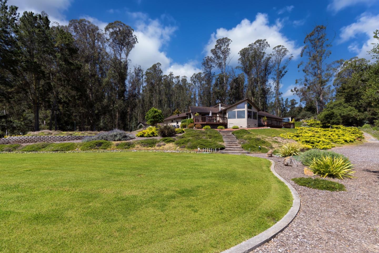 1130 Larkin Valley Road Watsonville, CA 95076 - Photo 7 of 48 Gallery Image 7
