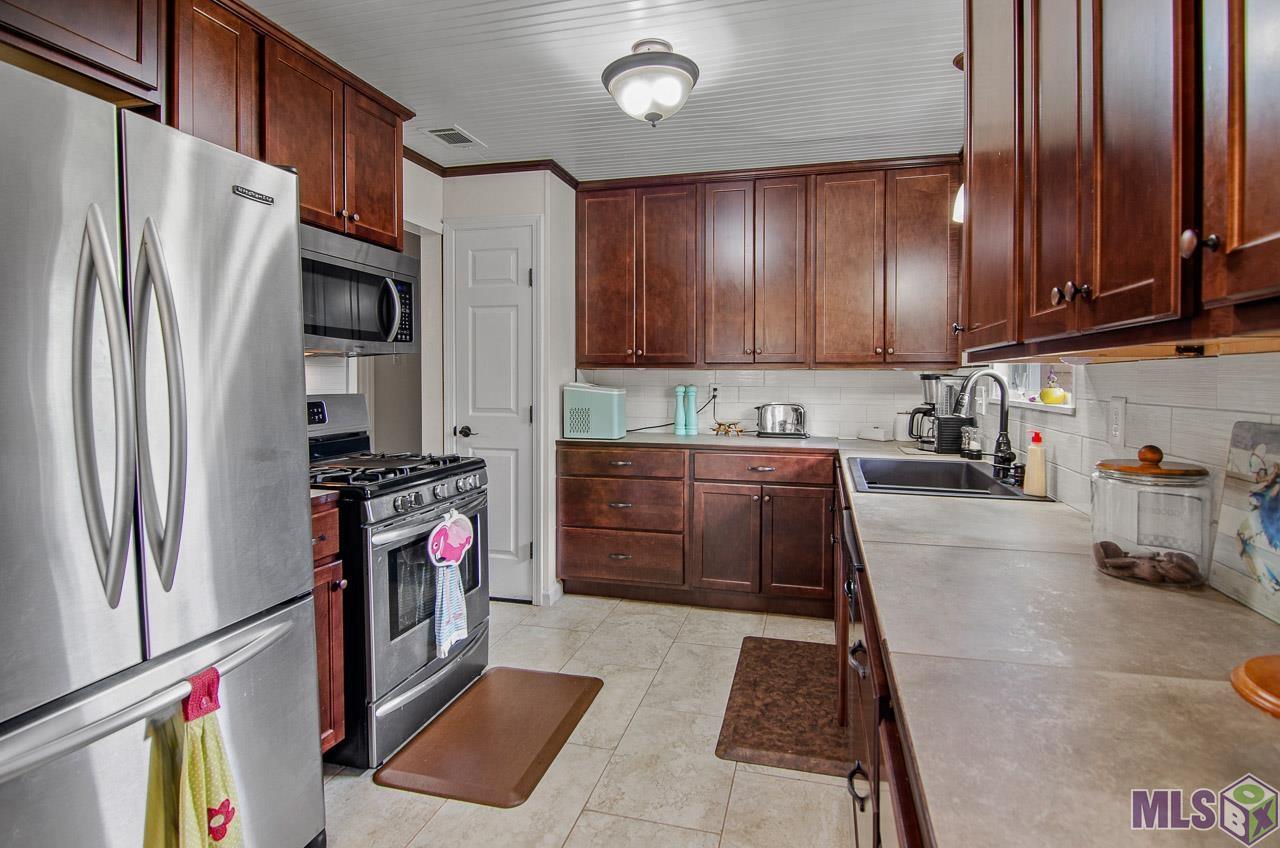 9711 Foster Road Baton Rouge, LA 70811 - Photo 4 of 19