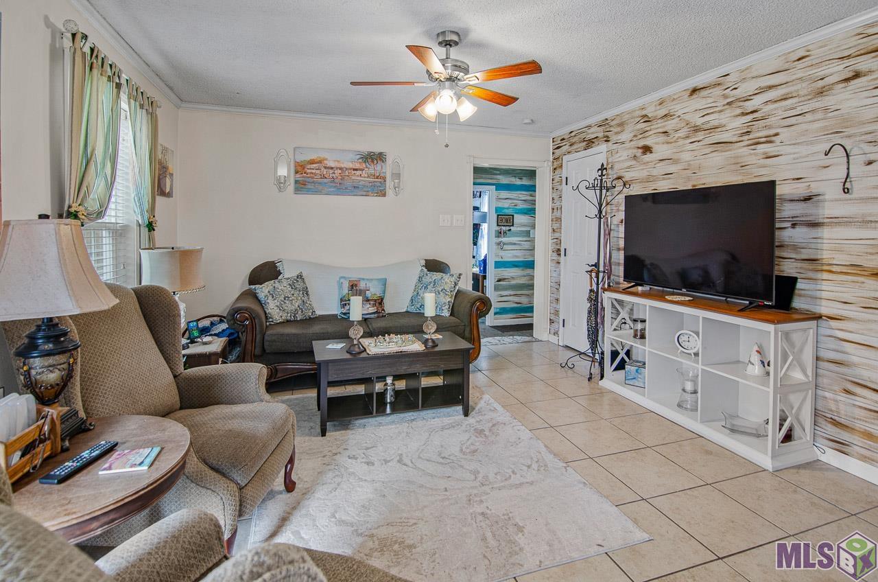 9711 Foster Road Baton Rouge, LA 70811 - Photo 6 of 19