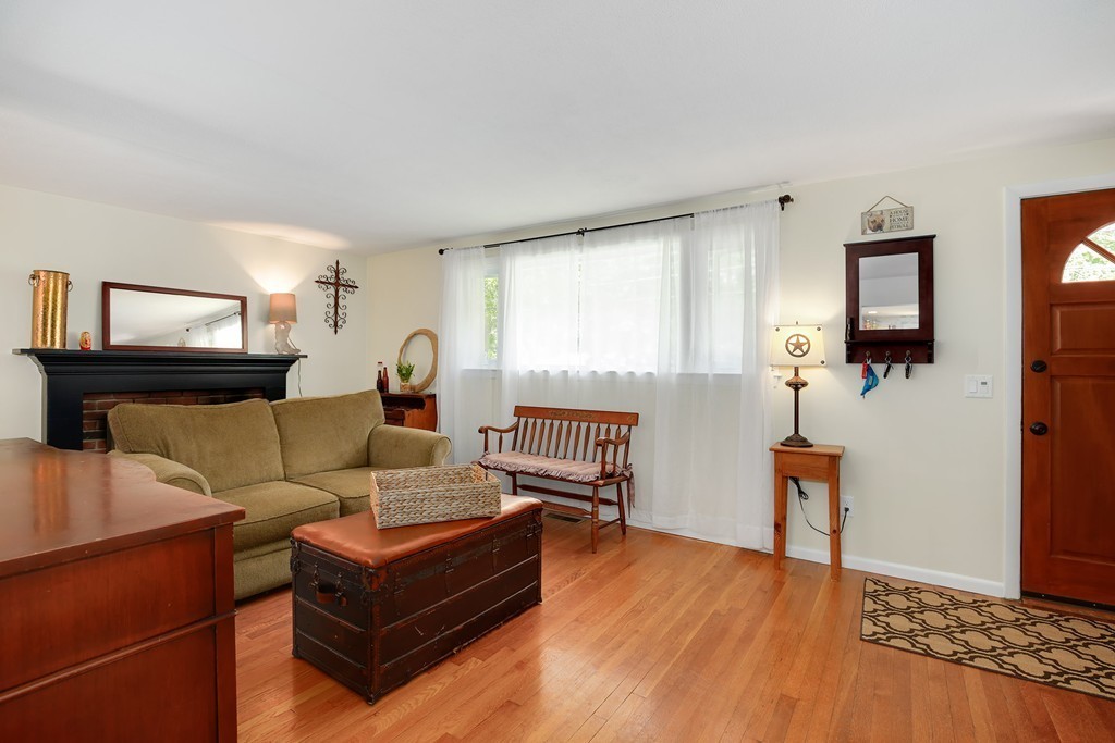 27 Burlington Road Bedford, MA 01730 - Photo 8 of 28 Gallery Image 8