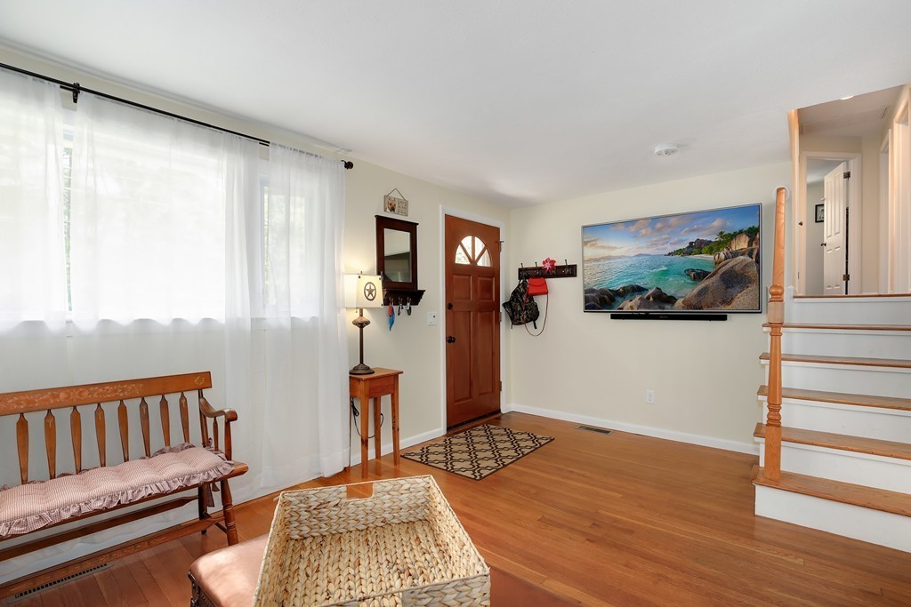 27 Burlington Road Bedford, MA 01730 - Photo 9 of 28 Gallery Image 9
