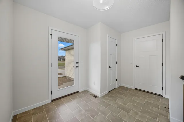 $389,900 | 4631 9th Street Northeast, St. Cloud, MN 56304