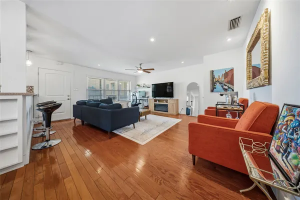 $360,000 | 2301 Lawnmont Avenue, Unit 8, Austin, TX 78756