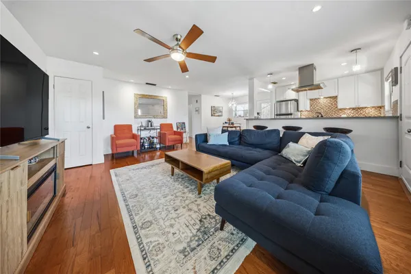 $360,000 | 2301 Lawnmont Avenue, Unit 8, Austin, TX 78756