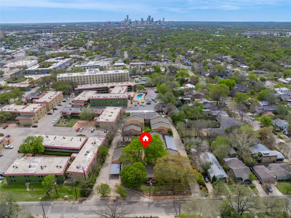 $360,000 | 2301 Lawnmont Avenue, Unit 8, Austin, TX 78756