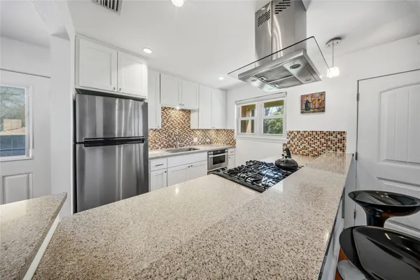 $360,000 | 2301 Lawnmont Avenue, Unit 8, Austin, TX 78756
