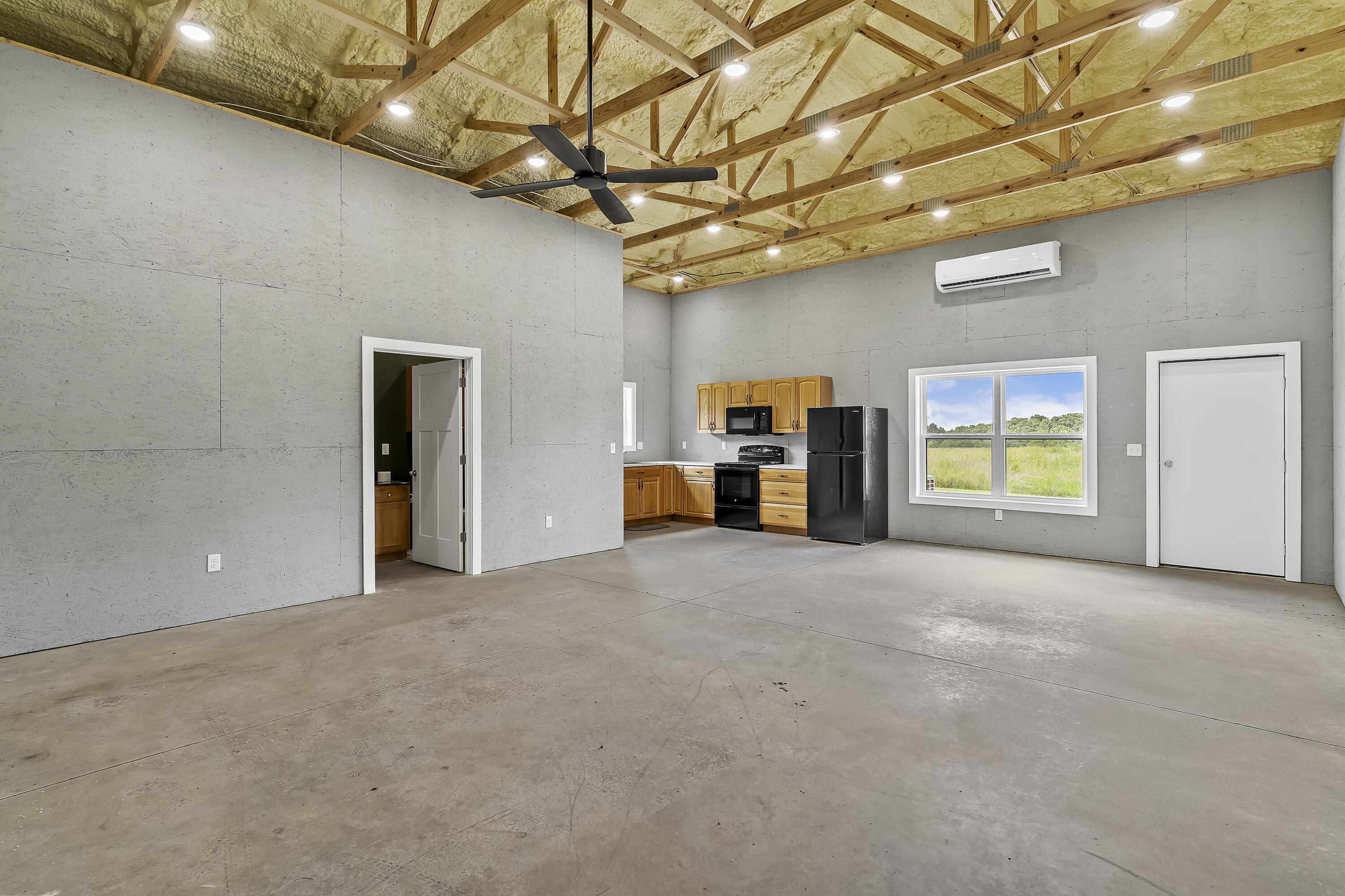3153 Sand Springs Road Marshfield, MO 65706 - Photo 5 of 29 3153 Sand Springs-18