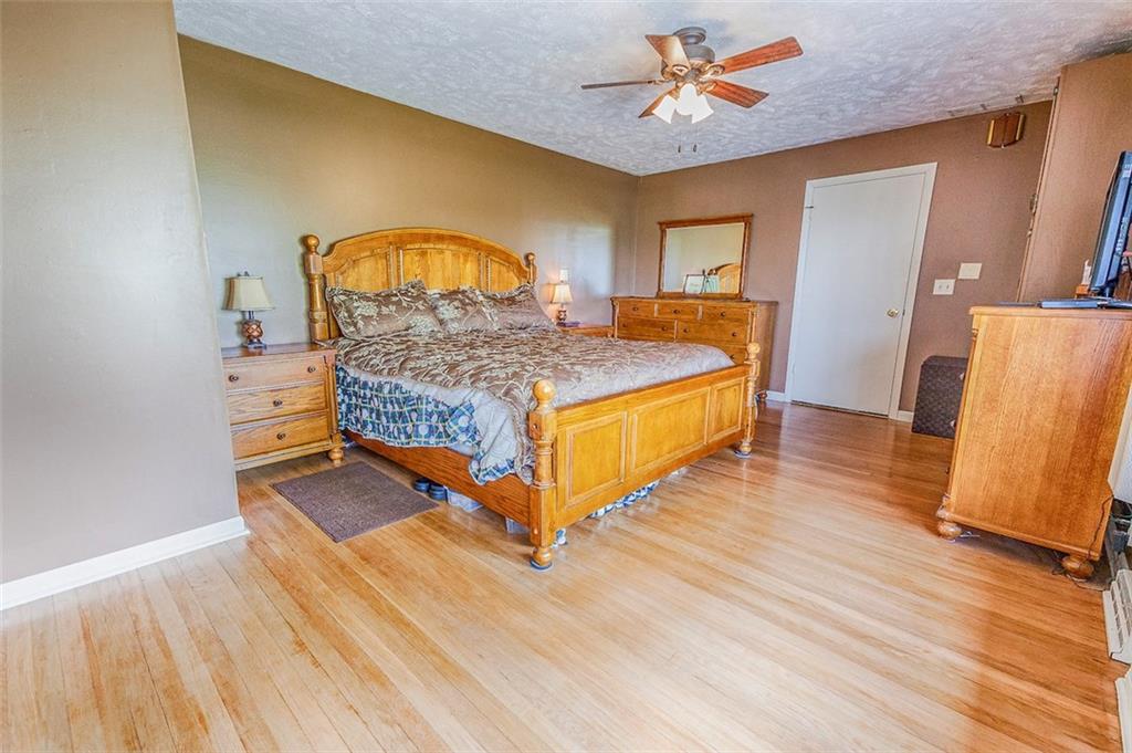 4737 Thompson Road Indianapolis, IN 46221 - Photo 12 of 29 Gallery Image 12