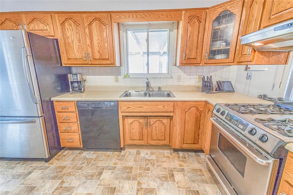 4737 Thompson Road Indianapolis, IN 46221 - Photo 7 of 29 Gallery Image 7