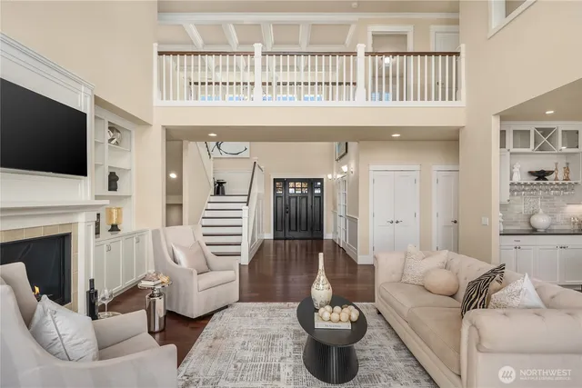 $5,200,000 | 6016 Princeton Avenue Northeast, Seattle, WA 98115