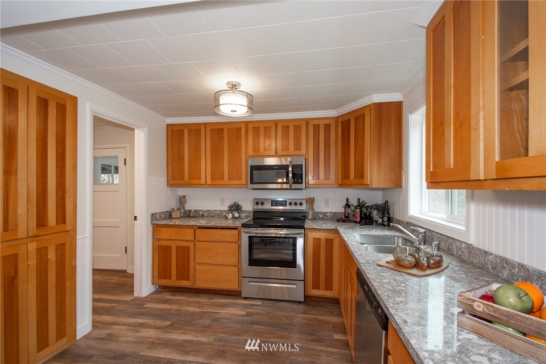 2038 Spring Road Shelton, WA 98584 - Photo 7 of 25 Gallery Image 7