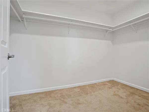 $4,600 | 15940 Ward Court, Van Nuys, CA 91406