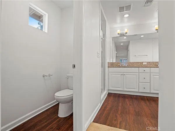 $4,600 | 15940 Ward Court, Van Nuys, CA 91406