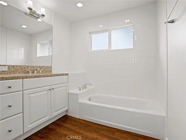 $4,600 | 15940 Ward Court, Van Nuys, CA 91406