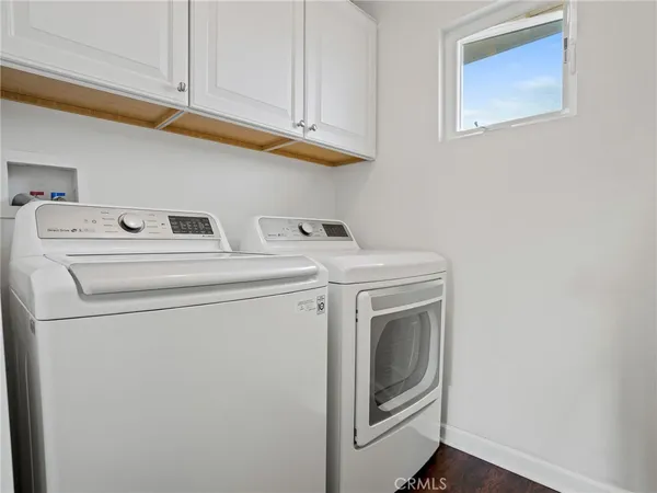 $4,600 | 15940 Ward Court, Van Nuys, CA 91406