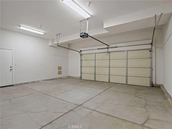 $4,600 | 15940 Ward Court, Van Nuys, CA 91406