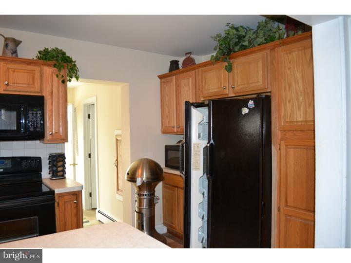 2911 Burden Road Brookhaven, PA 19015 - Photo 7 of 15 Kitchen