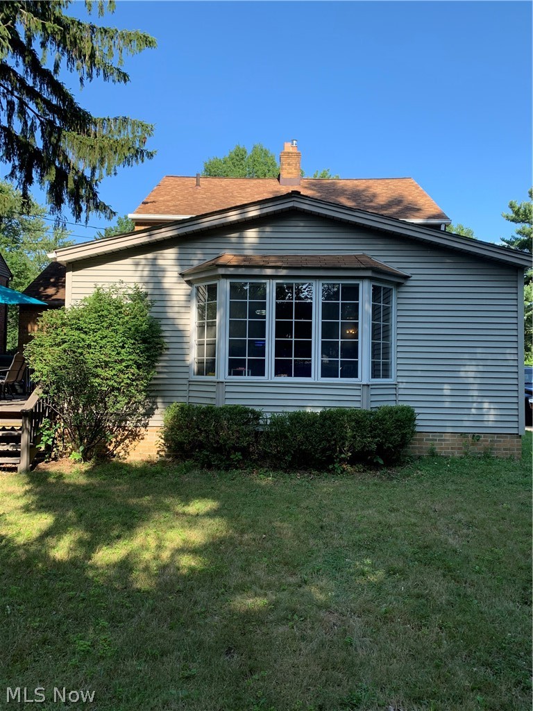 1372 Clearview Road Cleveland, OH 44124 - Photo 2 of 21 Rear