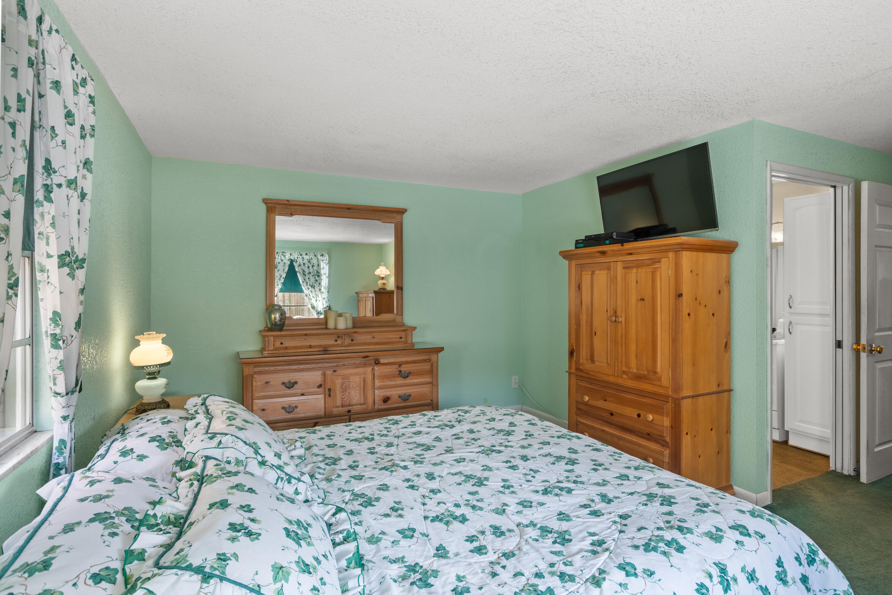 5655 Papaya Road West Palm Beach, FL 33413 - Photo 14 of 24 95 Large Master Bedroom