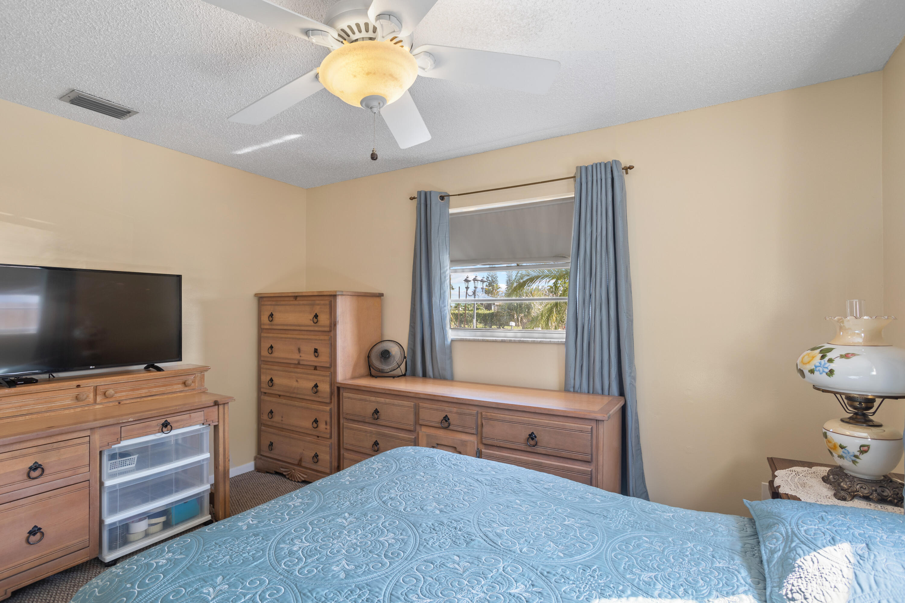 5655 Papaya Road West Palm Beach, FL 33413 - Photo 17 of 24 98 Bedroom2