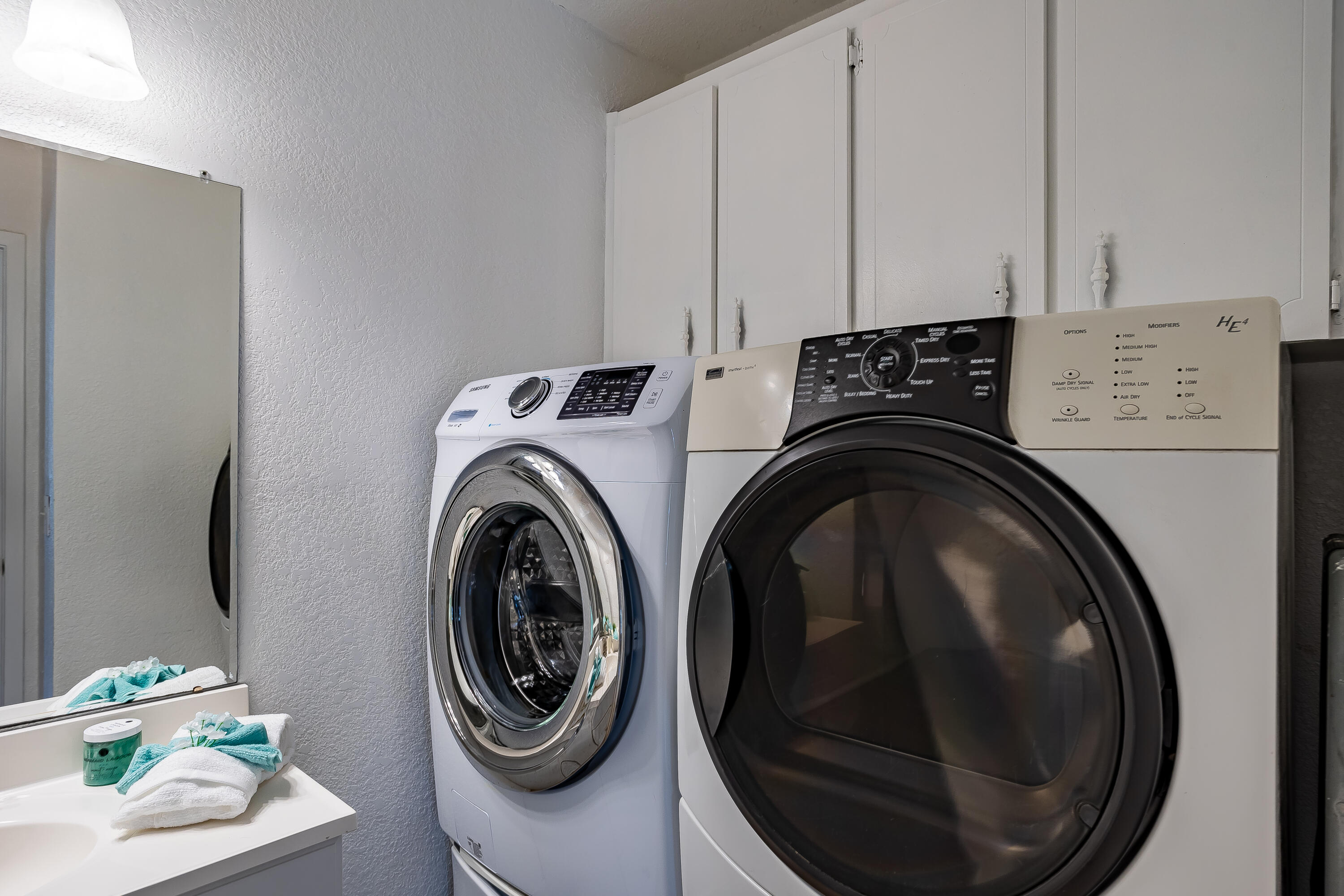 5655 Papaya Road West Palm Beach, FL 33413 - Photo 21 of 24 993 Large Washer Dryer