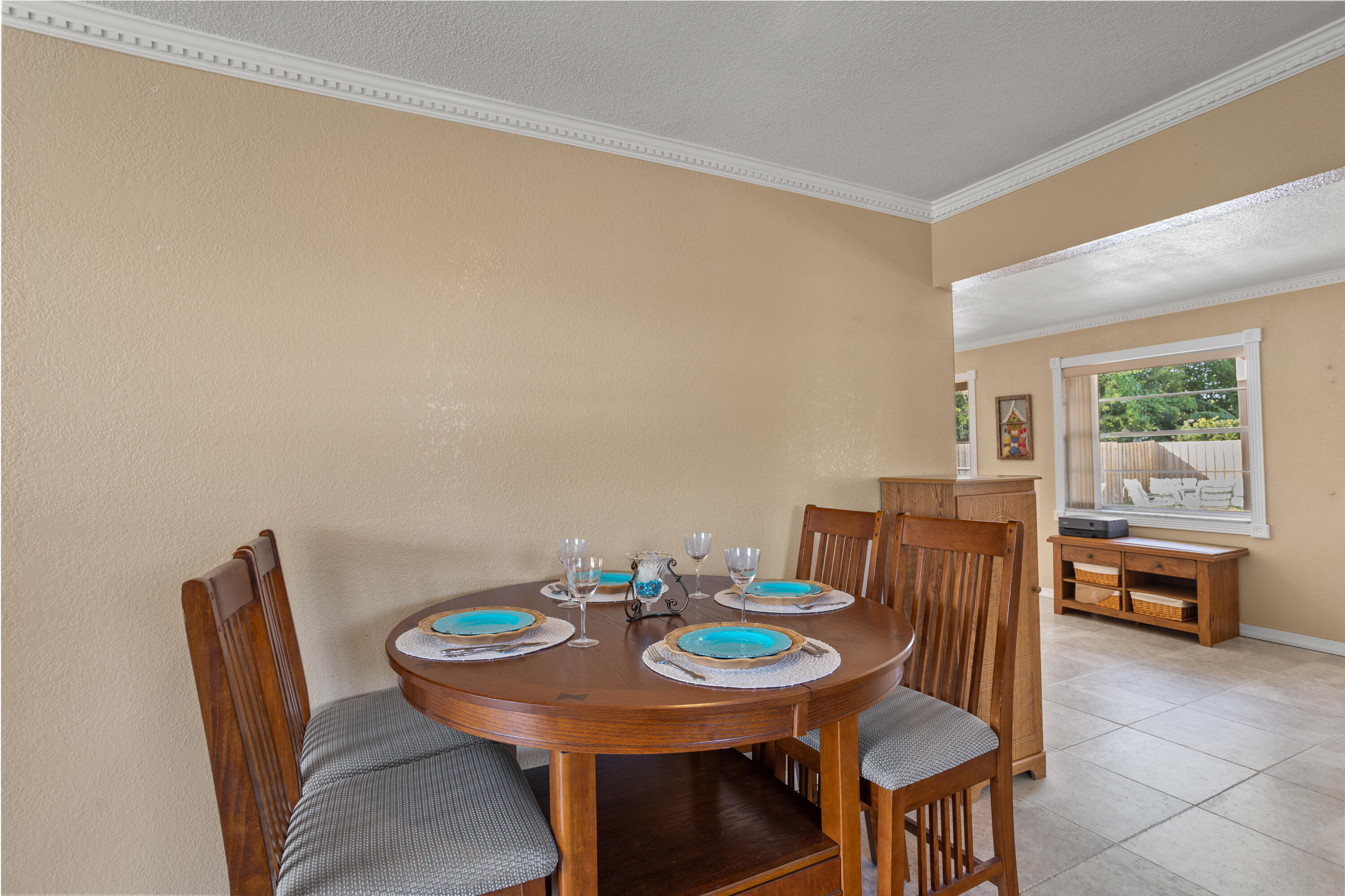 5655 Papaya Road West Palm Beach, FL 33413 - Photo 8 of 24 8 Dining into Florida Room