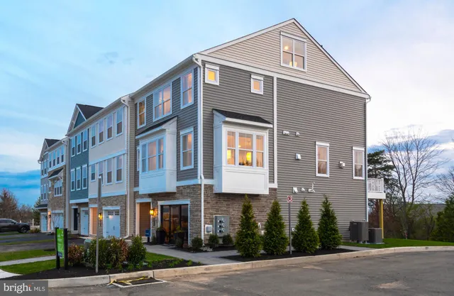 $529,990 | 2 Sydney Lane, Colmar, PA 18915