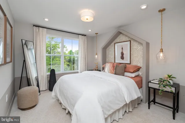 $529,990 | 2 Sydney Lane, Colmar, PA 18915