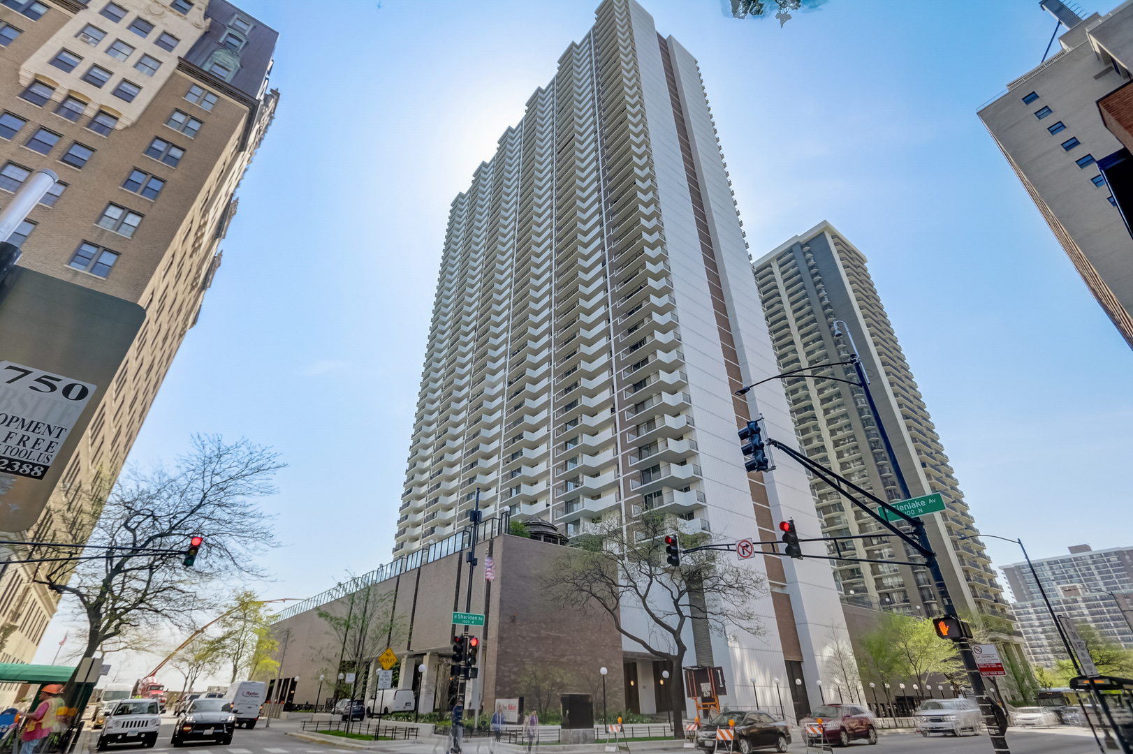 6033 North Sheridan Road, Unit 21H Chicago, IL 60660 - Photo 1 of 46