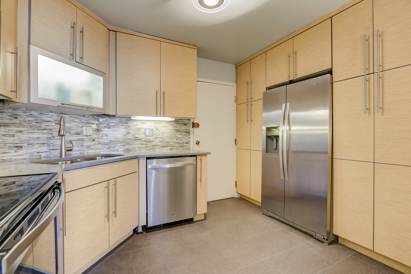 6033 North Sheridan Road, Unit 21H Chicago, IL 60660 - Photo 11 of 46