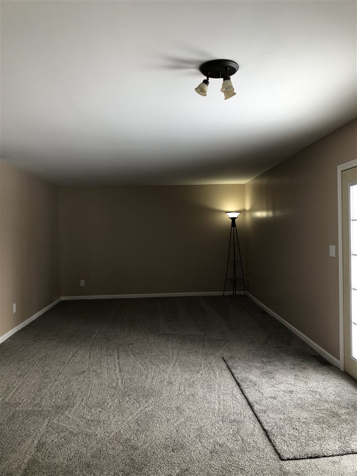 228 North 16th Street Decatur, IN 46733 - Photo 5 of 22