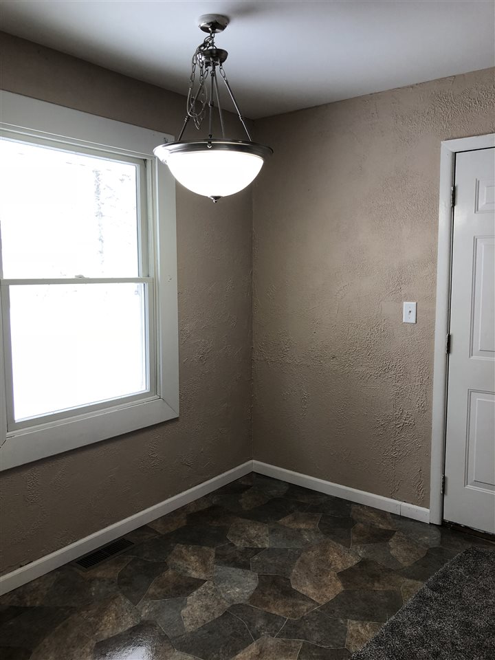 228 North 16th Street Decatur, IN 46733 - Photo 6 of 22