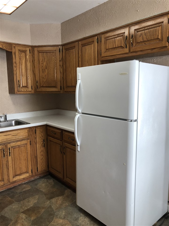 228 North 16th Street Decatur, IN 46733 - Photo 8 of 22