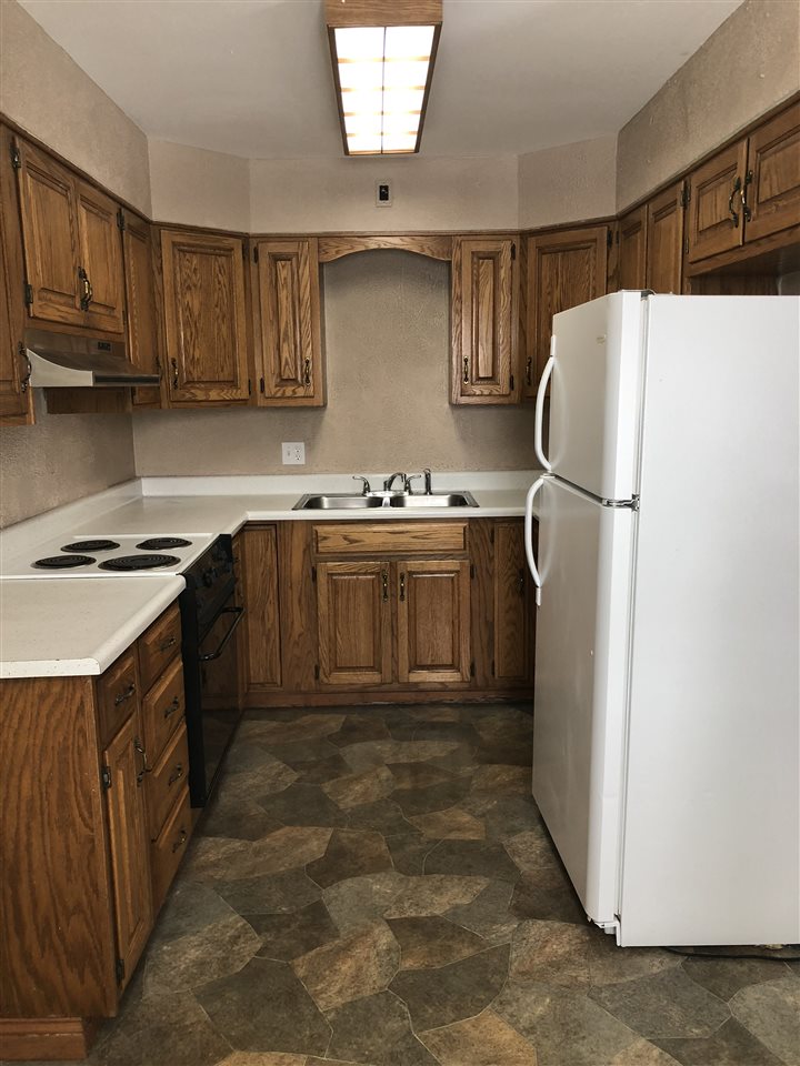 228 North 16th Street Decatur, IN 46733 - Photo 9 of 22