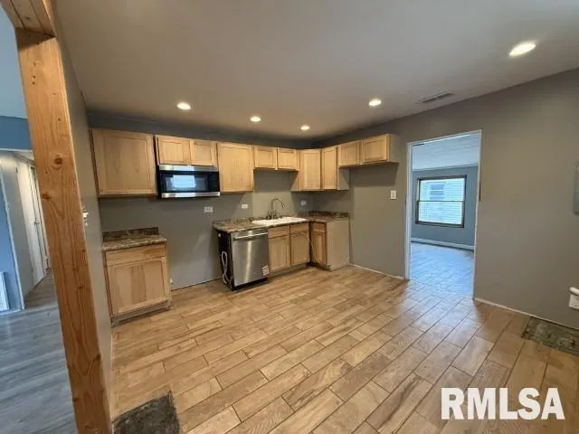 $135,000 | 1726 West Granview Drive, Quincy, IL 62301