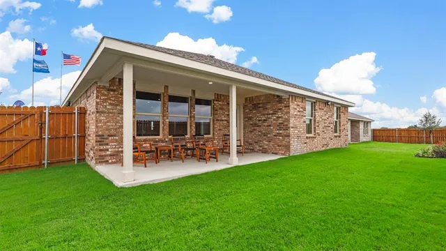 $326,685 | 344 Blanco Drive, Azle, TX 76020