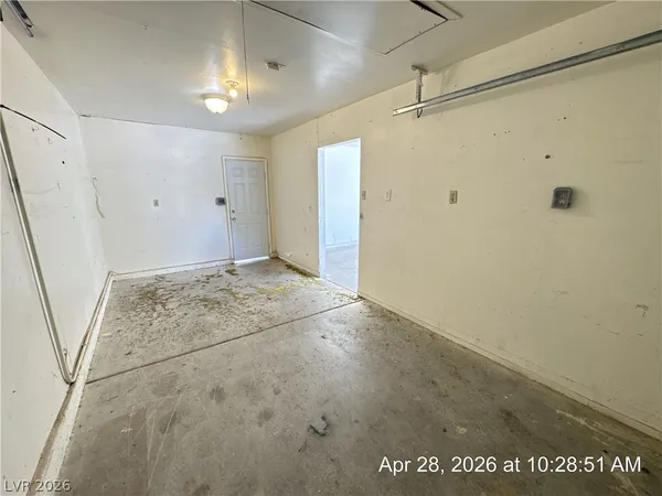 $2,395 | 2059 Club Crest Way, Henderson, NV 89014